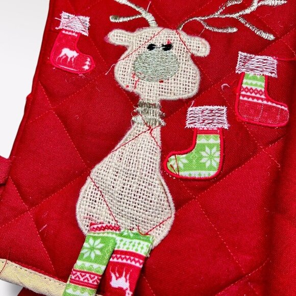 Jingles & Joy Holiday Kitchen Towel & Quilted Oven Mitt Set - Picture 2 of 11